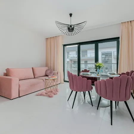 Baltic Blush - With A Sea View Apartment